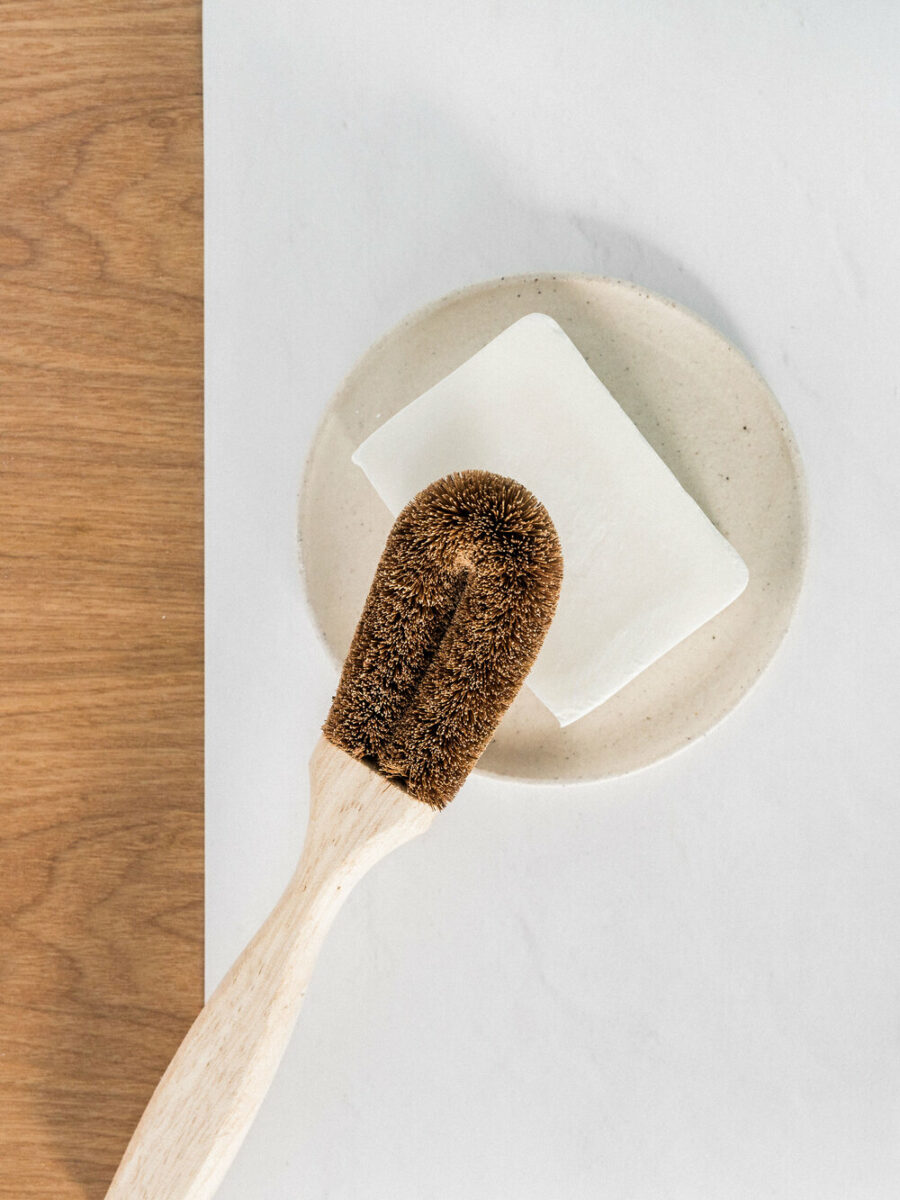 Dish_brush_NoHole.jpg